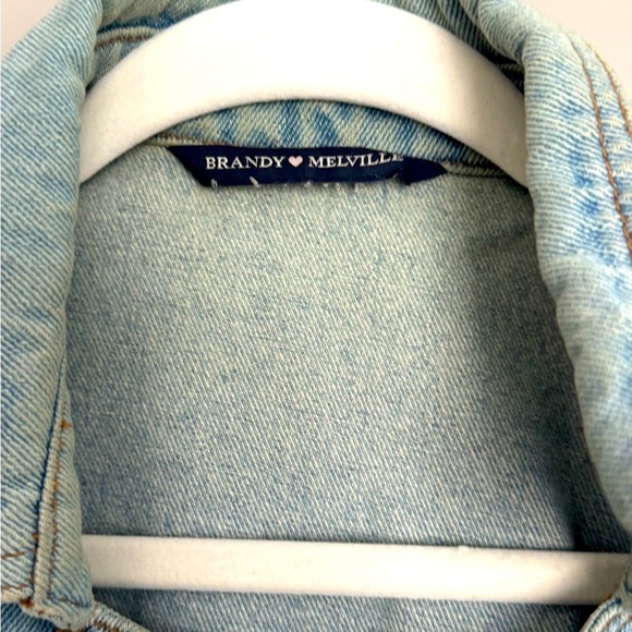 Brandy Melville Isabelle Cropped Denim Jacket 💙 - Picture 7 of 12
